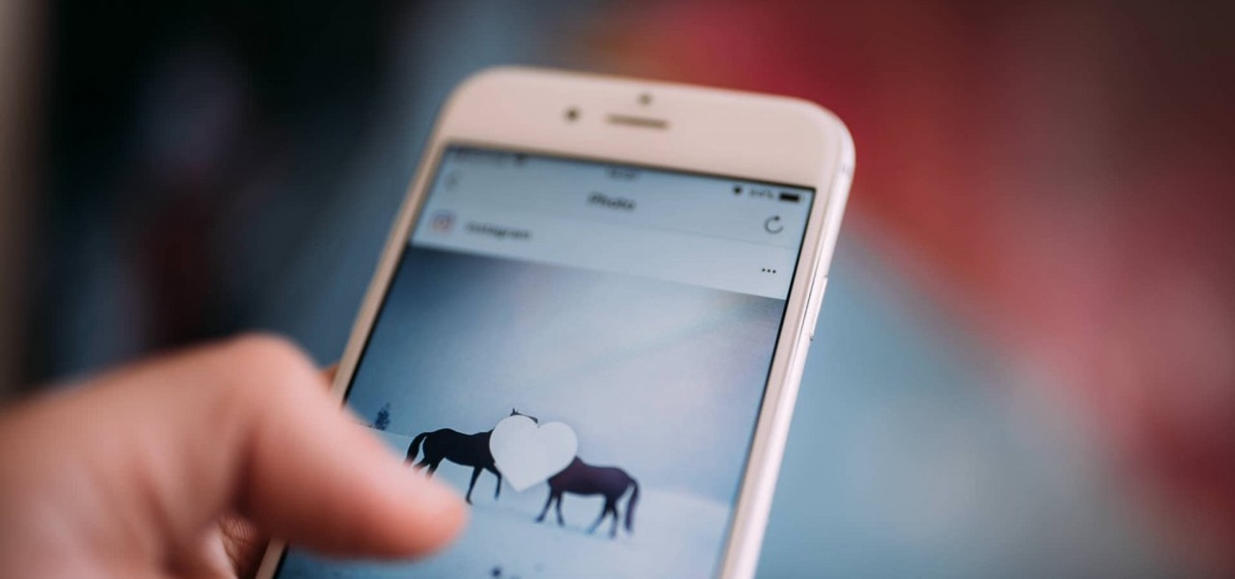 Introduction to Mobile Signal Blockers: How They Work and Their Effects