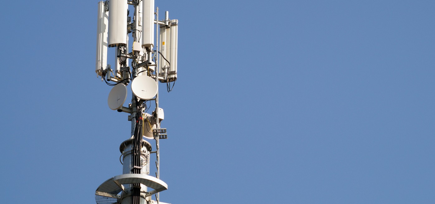 Understanding the Range and Power Requirements of WiFi Signal Jammers