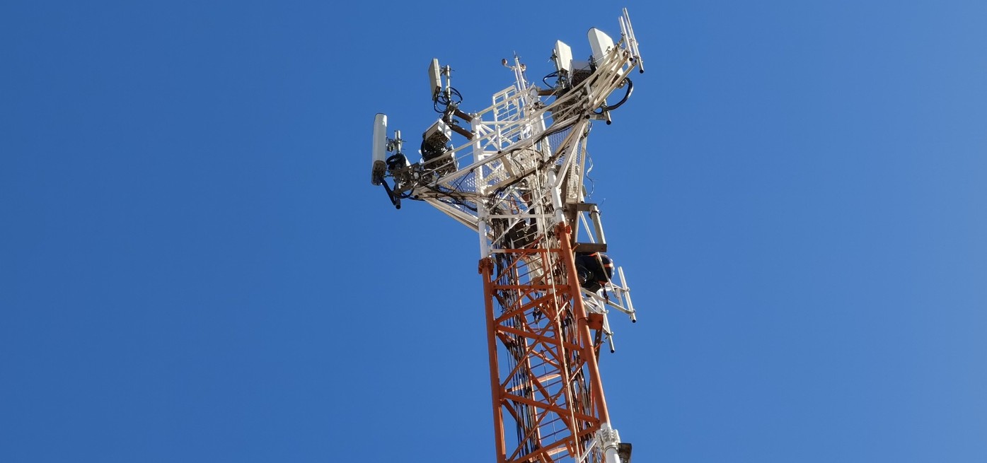 The Problems Caused by the Widespread Use of Mobile Phones