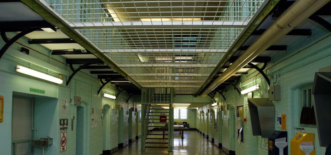 Enhancing Wireless Signal Blocking for Improved Security and Privacy